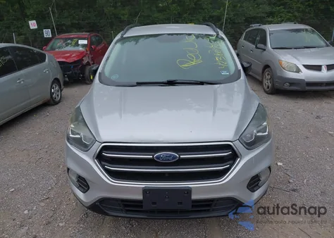 2017 Ford Escape Se z USA, uszkodzony, nr VIN 1FMCU9GD2HUE61733